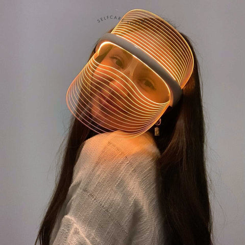 Social Skin 3-in-1 LED Light Therapy Face Mask