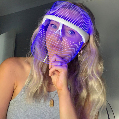 Social Skin 3-in-1 LED Light Therapy Face Mask